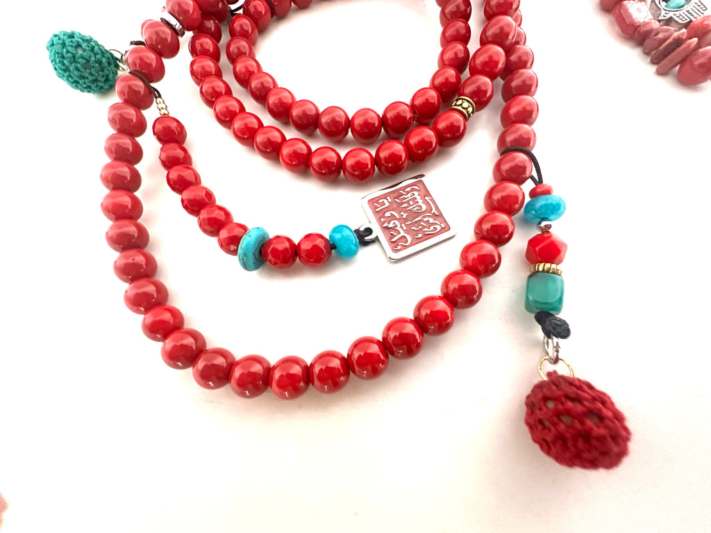 Red indian ponpon Sebha.