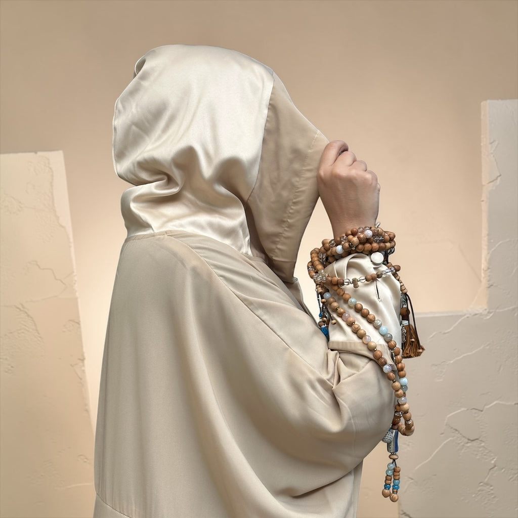BEIGE FLOW ABAYA.