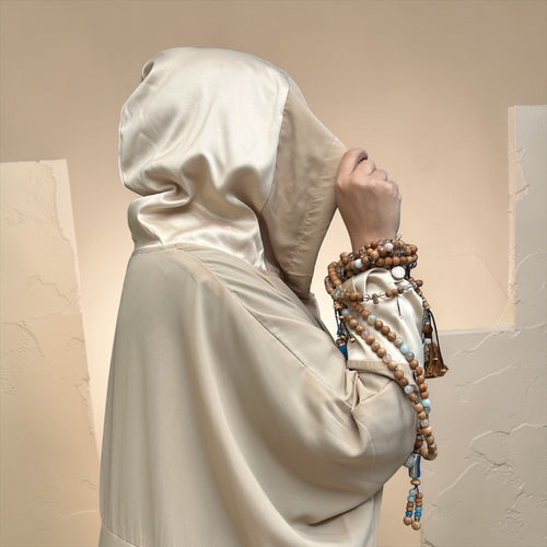 BEIGE FLOW ABAYA.