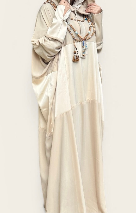 BEIGE FLOW ABAYA.