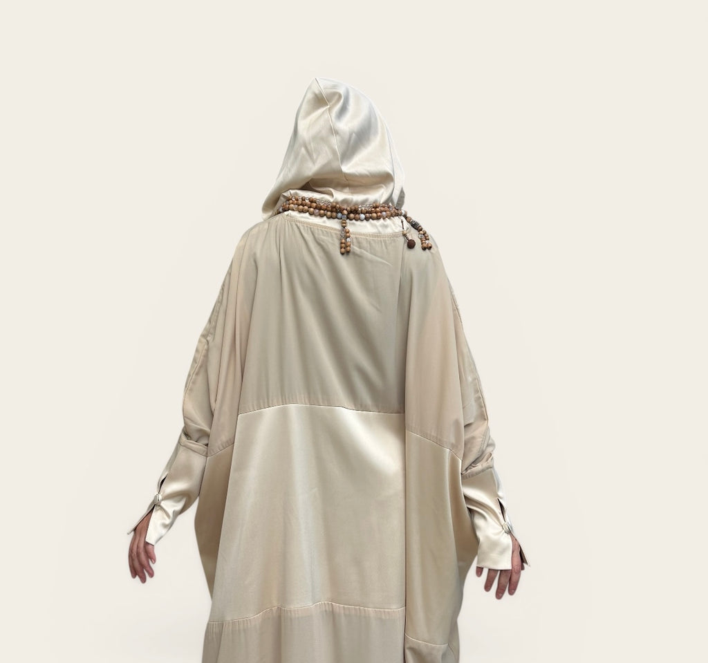 BEIGE FLOW ABAYA.