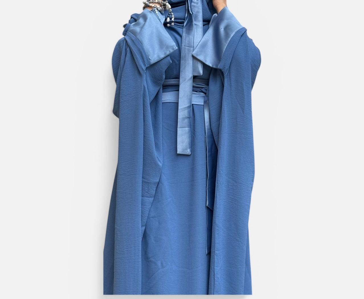 BLUE JEANS PAPILLON ABAYA.