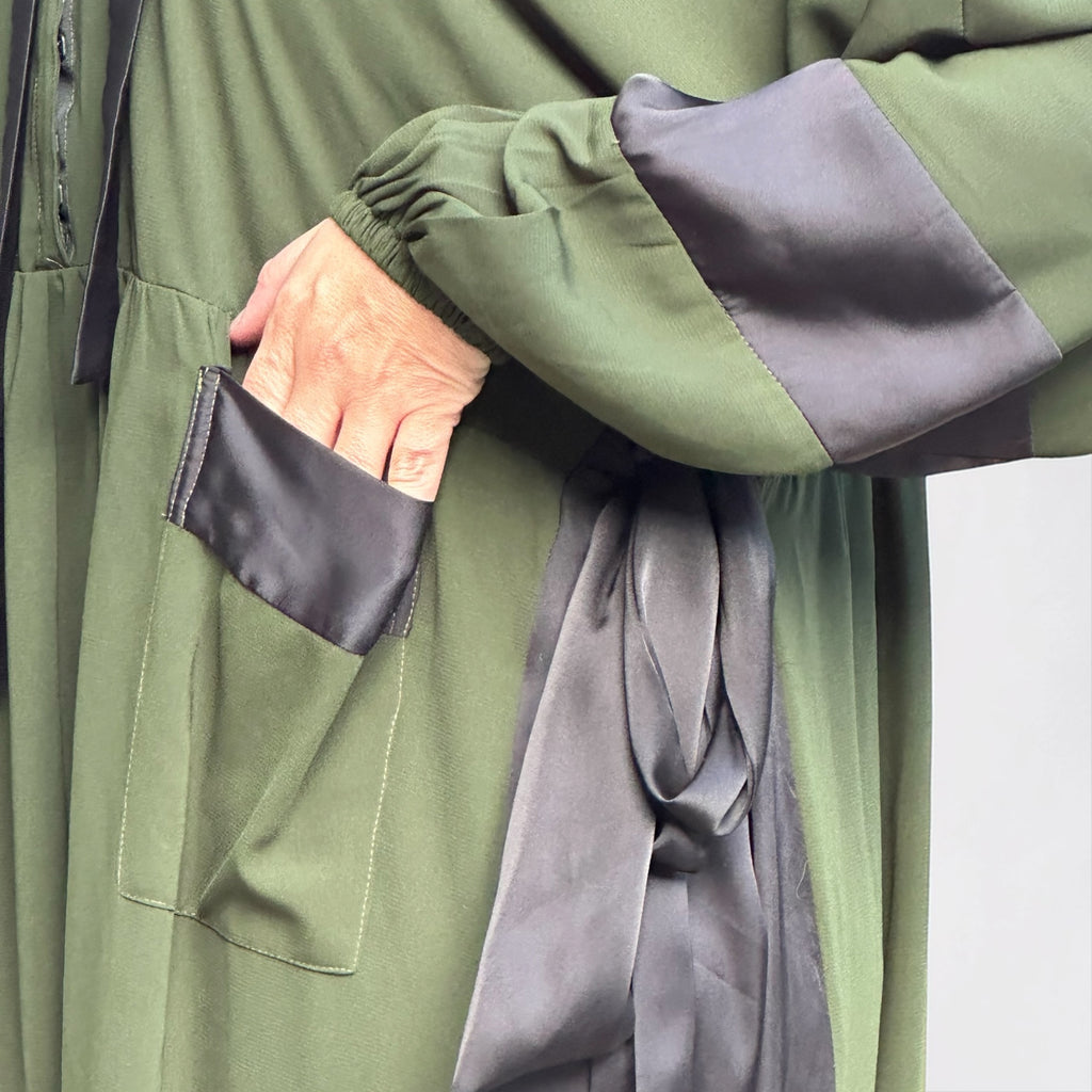 OLIVE GREEN CREPE ABAYA.