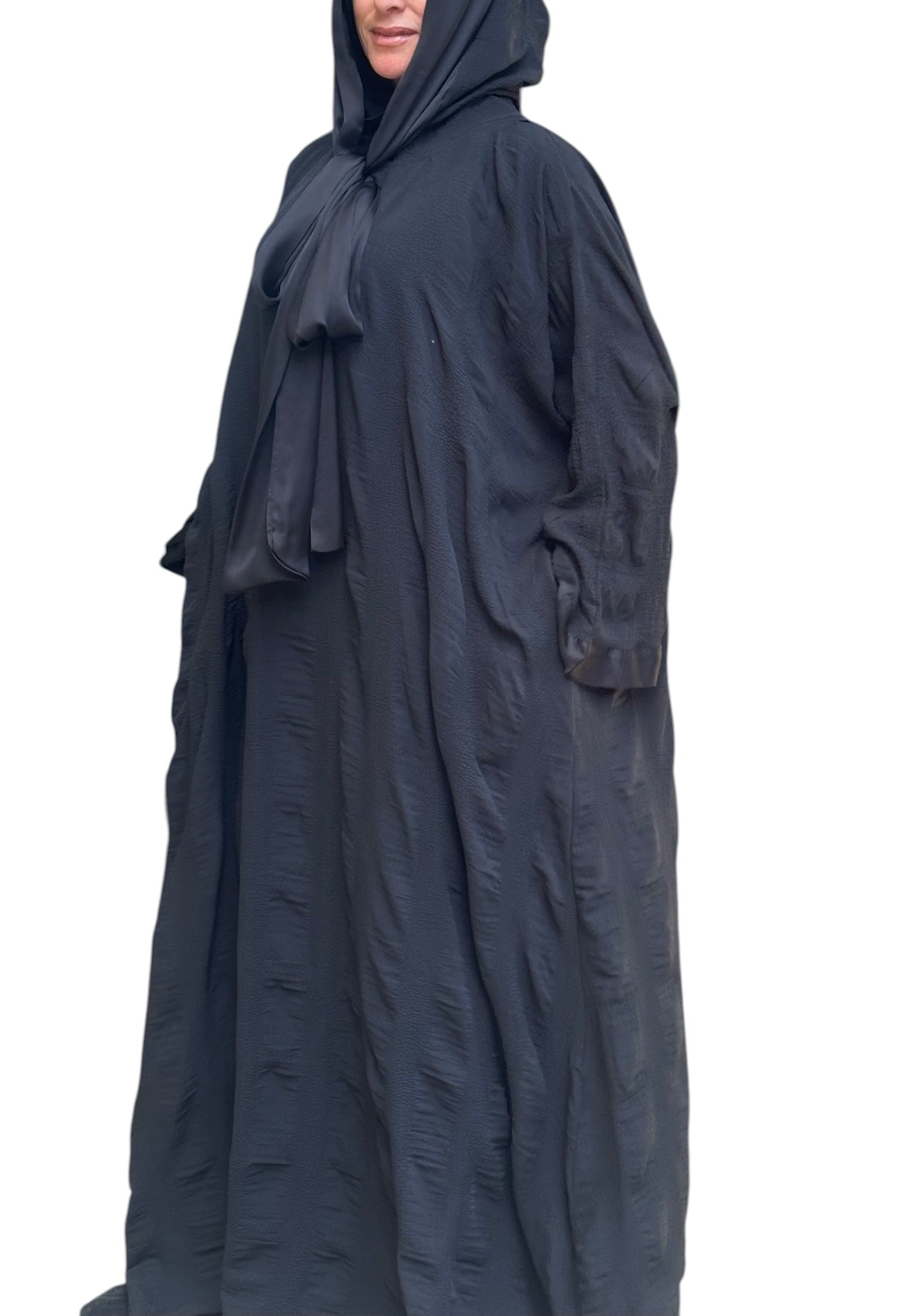 MALAS RIBBON ABAYA.