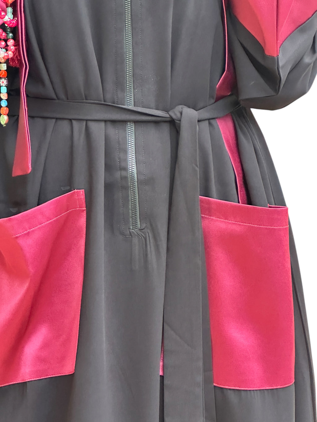 BURGUNDY HOODIE ABAYA.